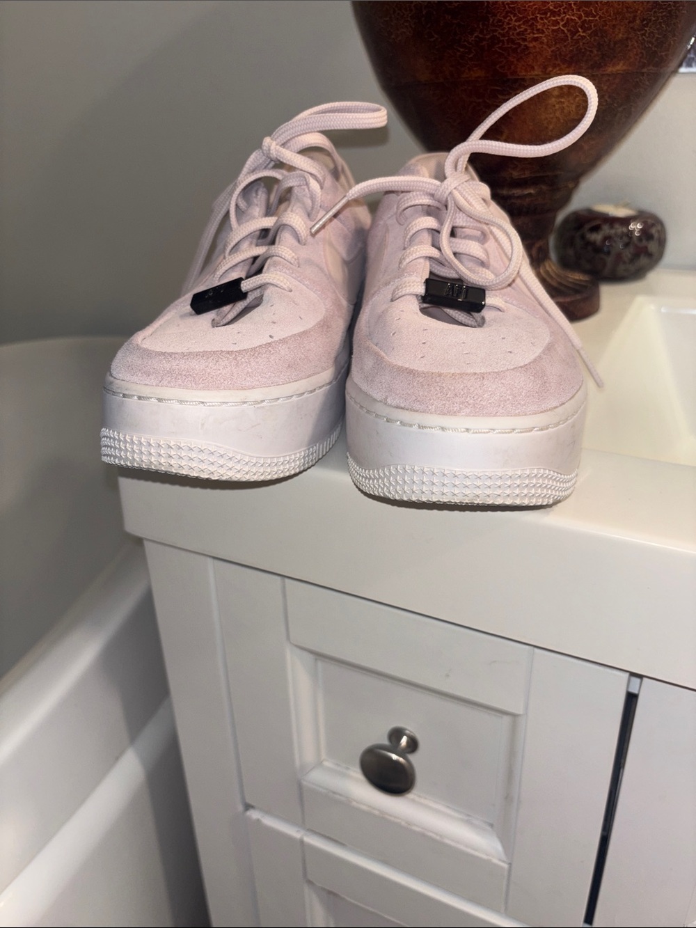 Nike Air Force 1 Low Suede Sneakers - Pale Pink - Picture 11 of 13
